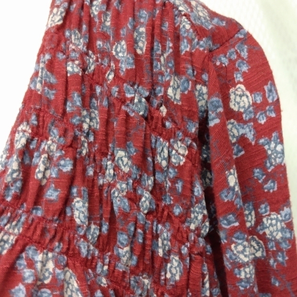 Lucky Brand Women's Top,  1X, Deep Red floral print, pre-owned - Picture 4 of 8